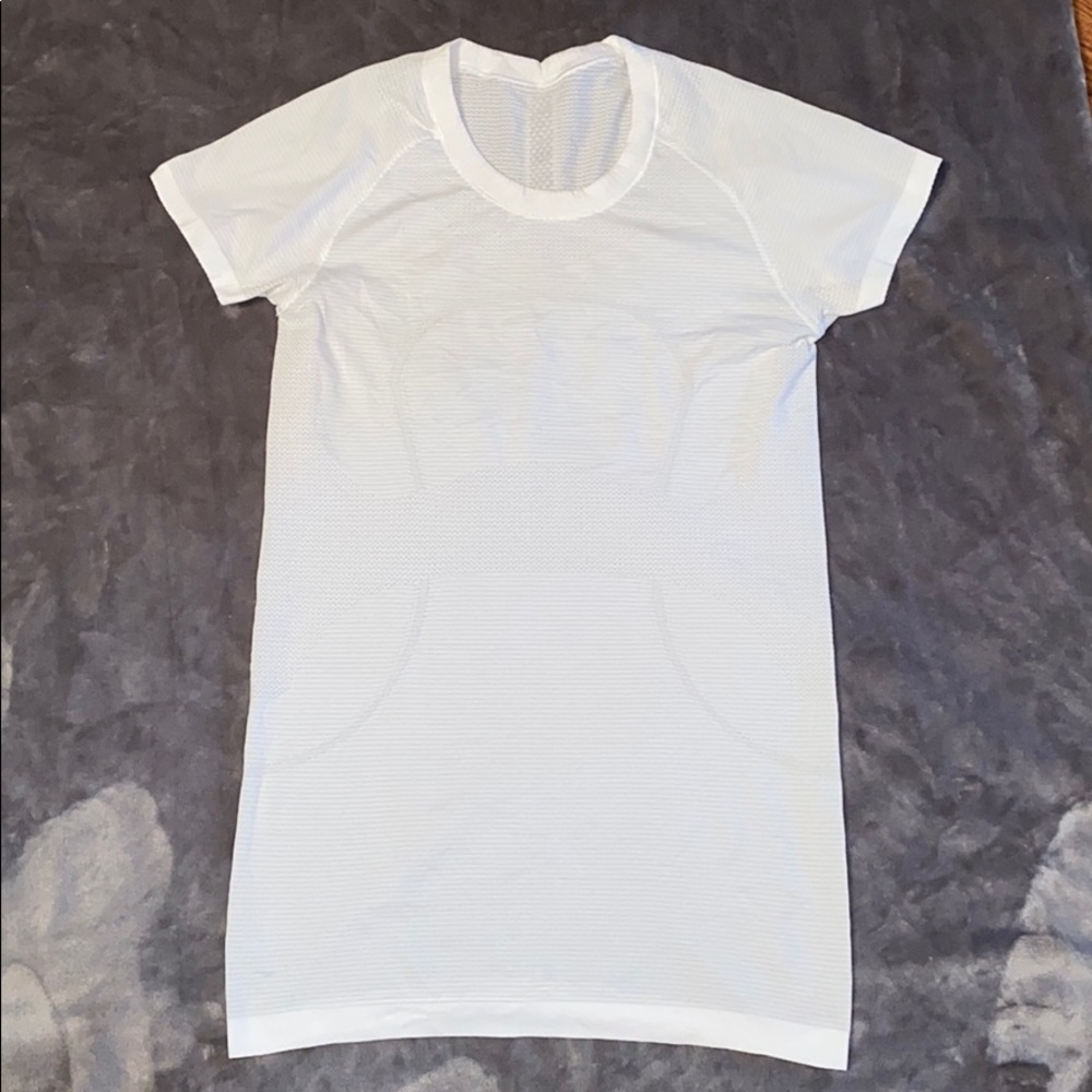Lululemon Swiftly Tech Short Sleeve